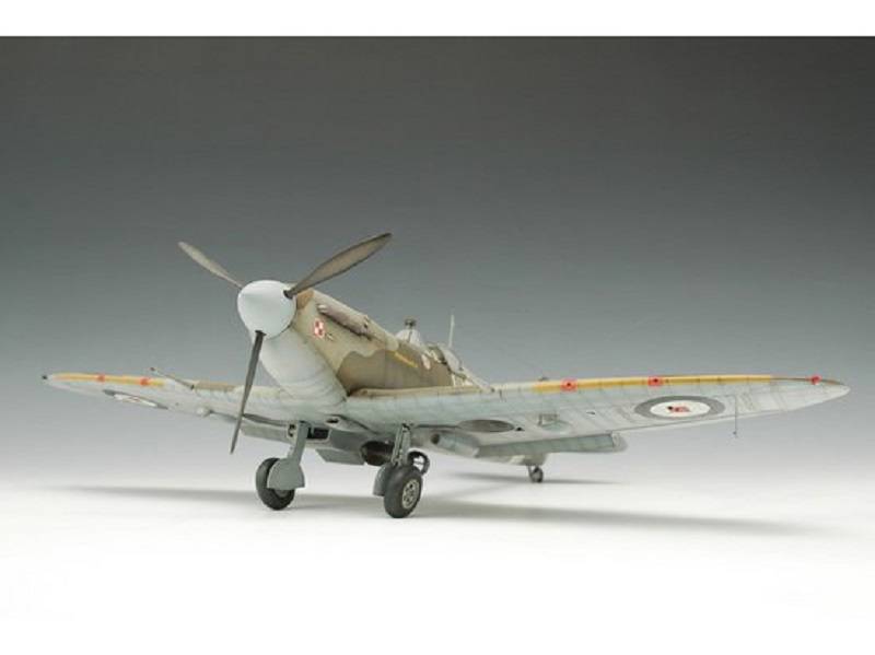 Supermarine spitfire MK.Vb – Image 4