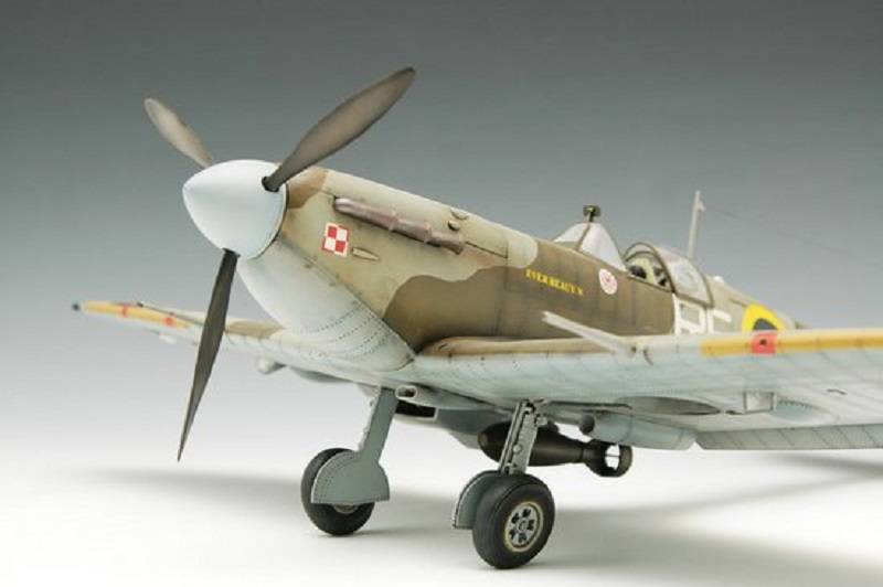 Supermarine spitfire MK.Vb – Image 8