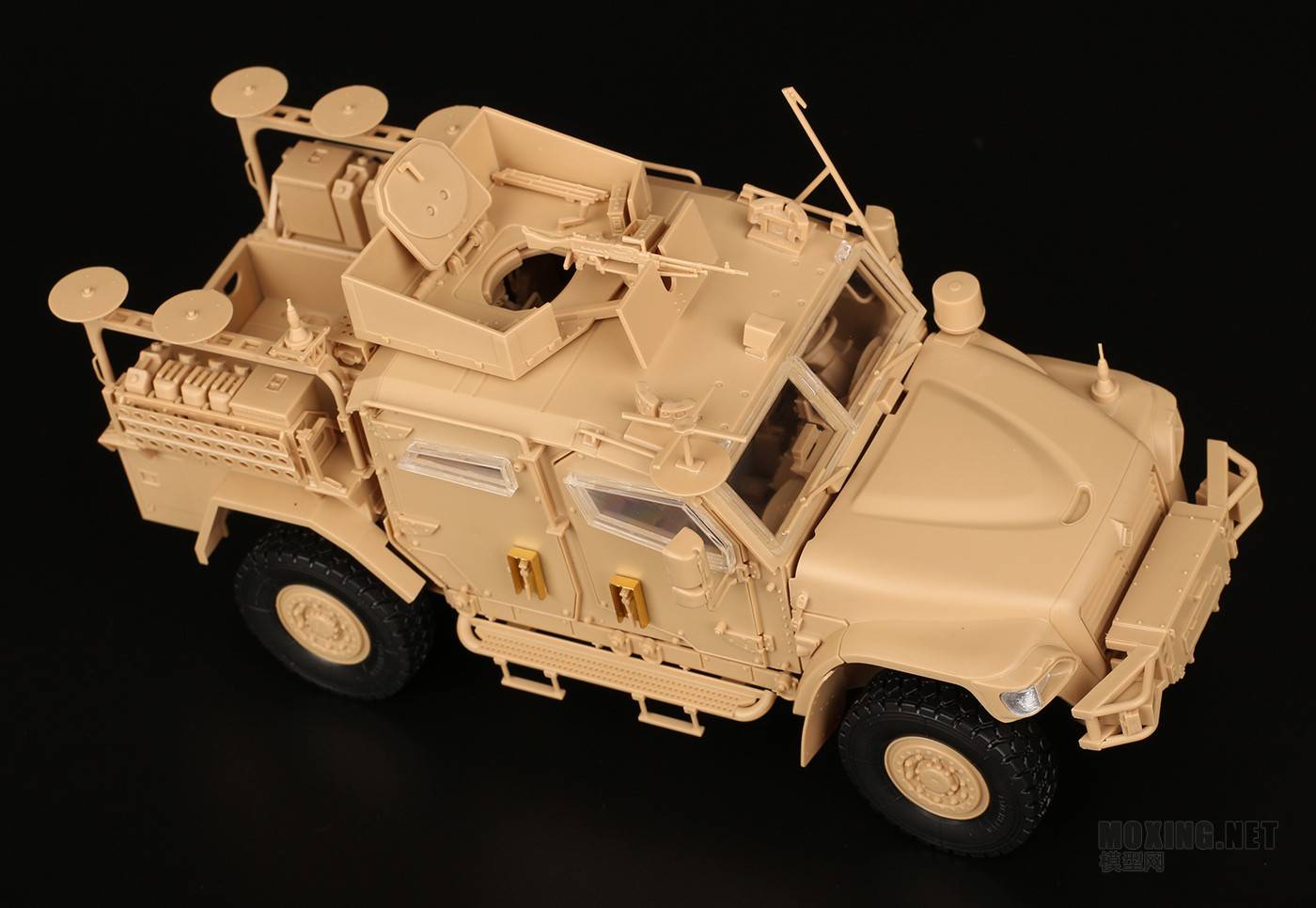 British Army Husky TSV (Tactical Support Vehicle) – Image 7