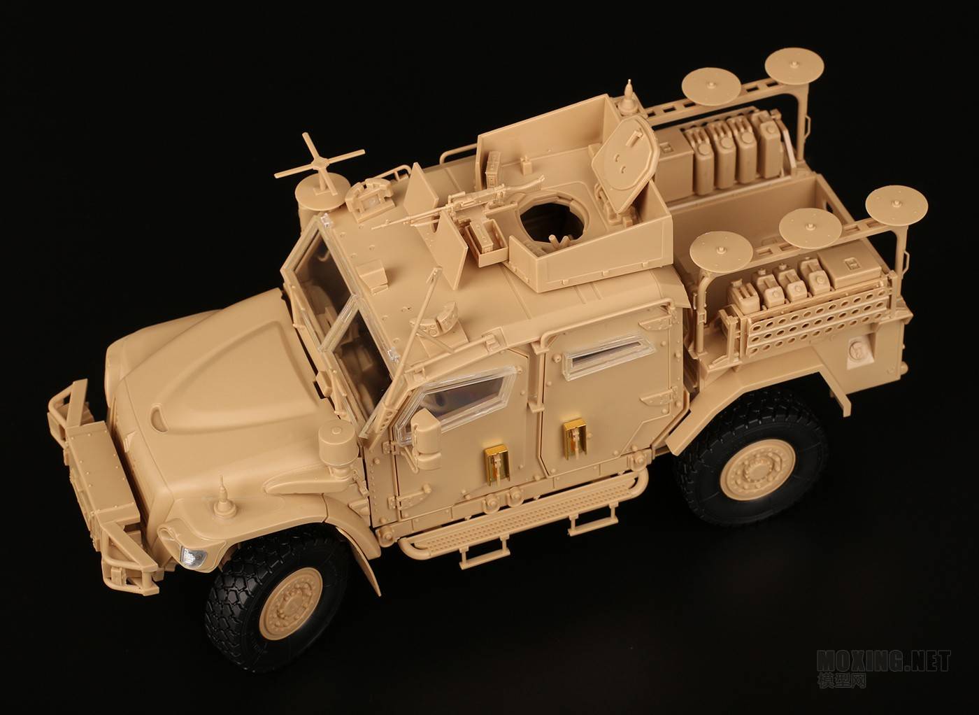 British Army Husky TSV (Tactical Support Vehicle) – Image 11