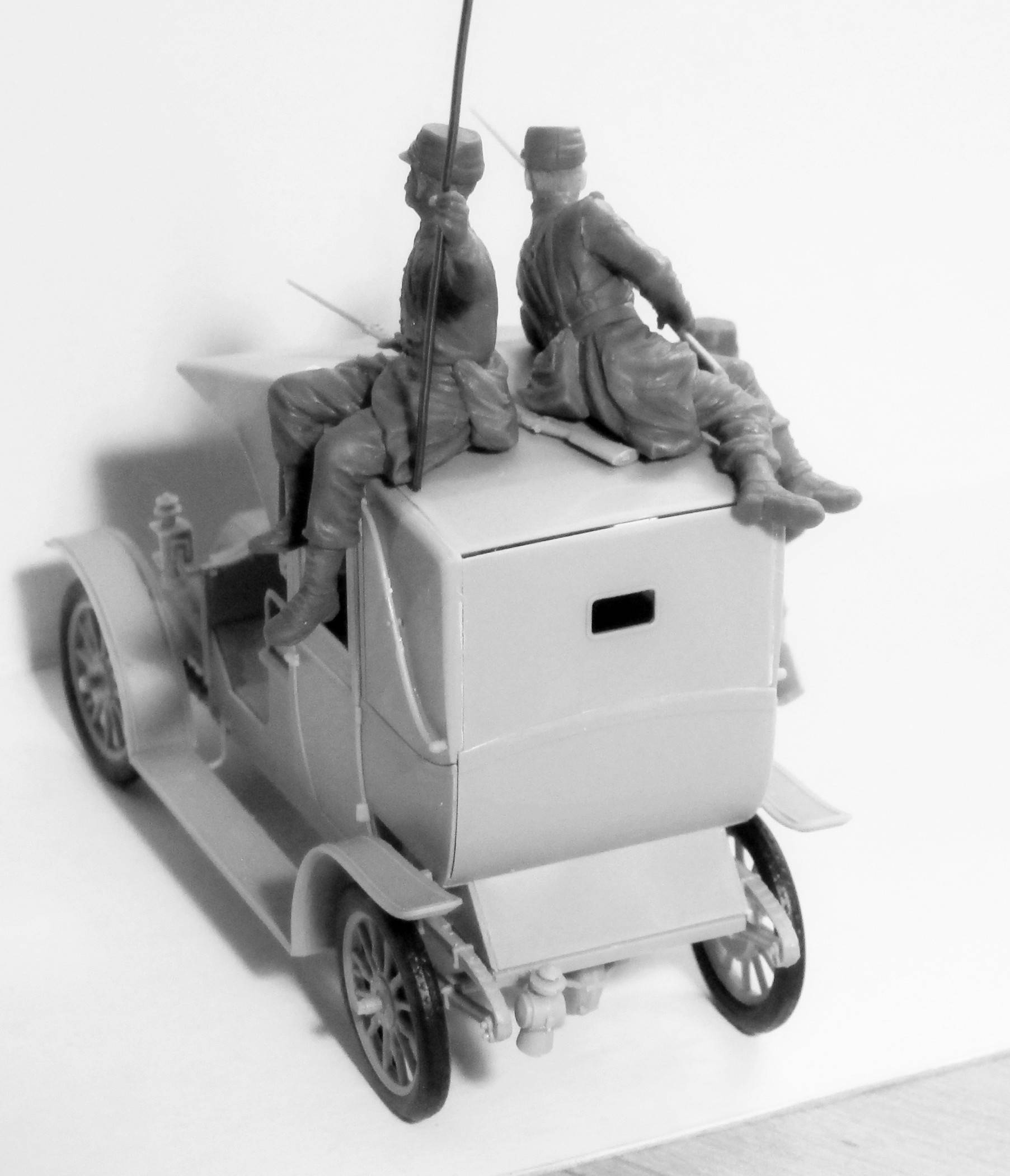 BATTLE OF THE MARNE (1914) TAXI CAR WITH FRENCH INFANTRY – Image 11