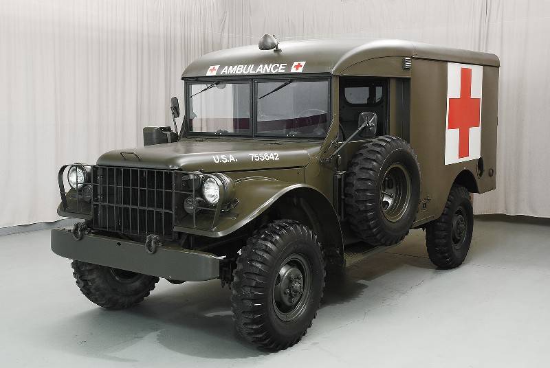 M43 3/4 ton 4x4 Ambulance Truck – Image 2
