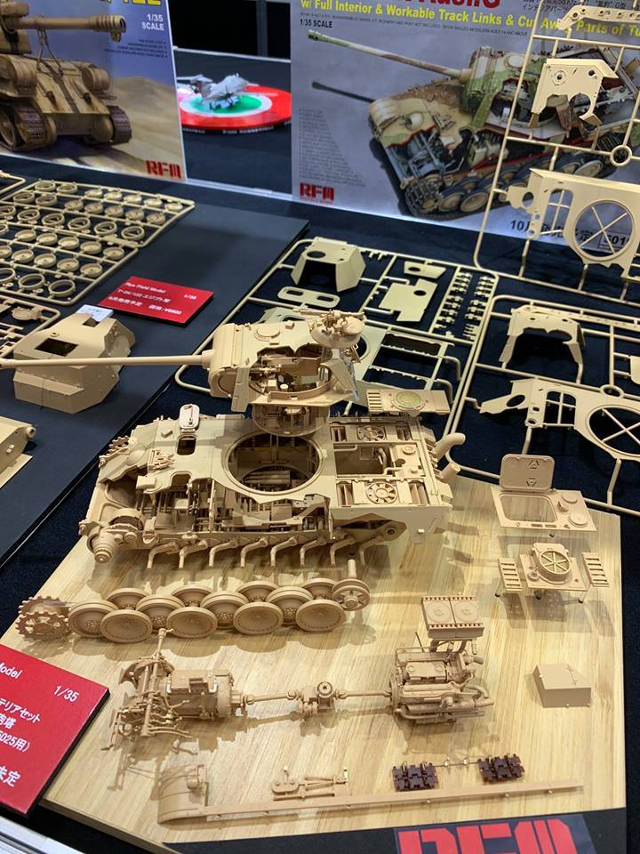 Panther Ausf.G with full interior & cut away parts – Image 5