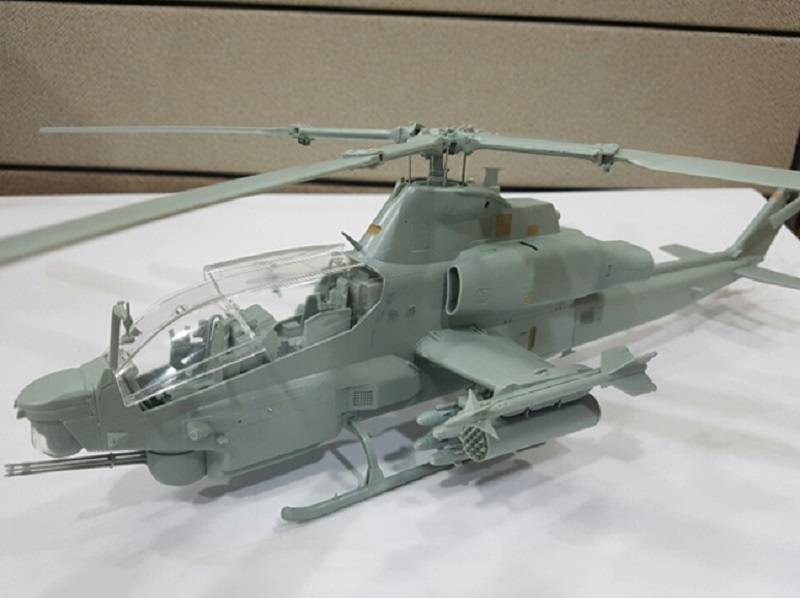USMC UH-12 Shark Mouth – Image 16