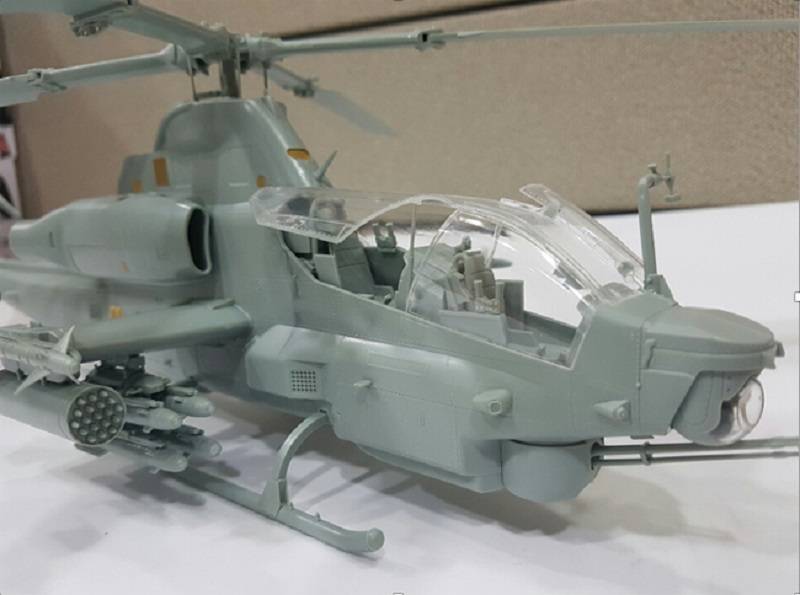 USMC UH-12 Shark Mouth – Image 15