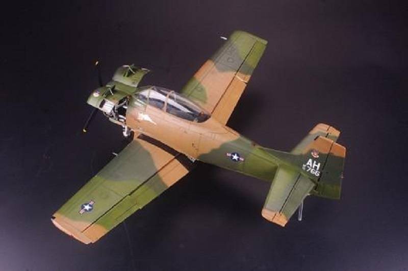 T-28B/D Trojan – Image 4