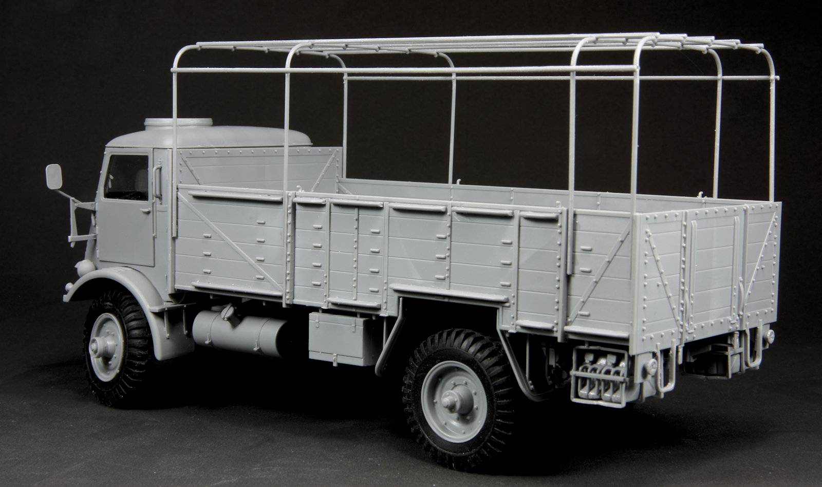 Model W.O.T. 6 WWII British Truck – Image 17