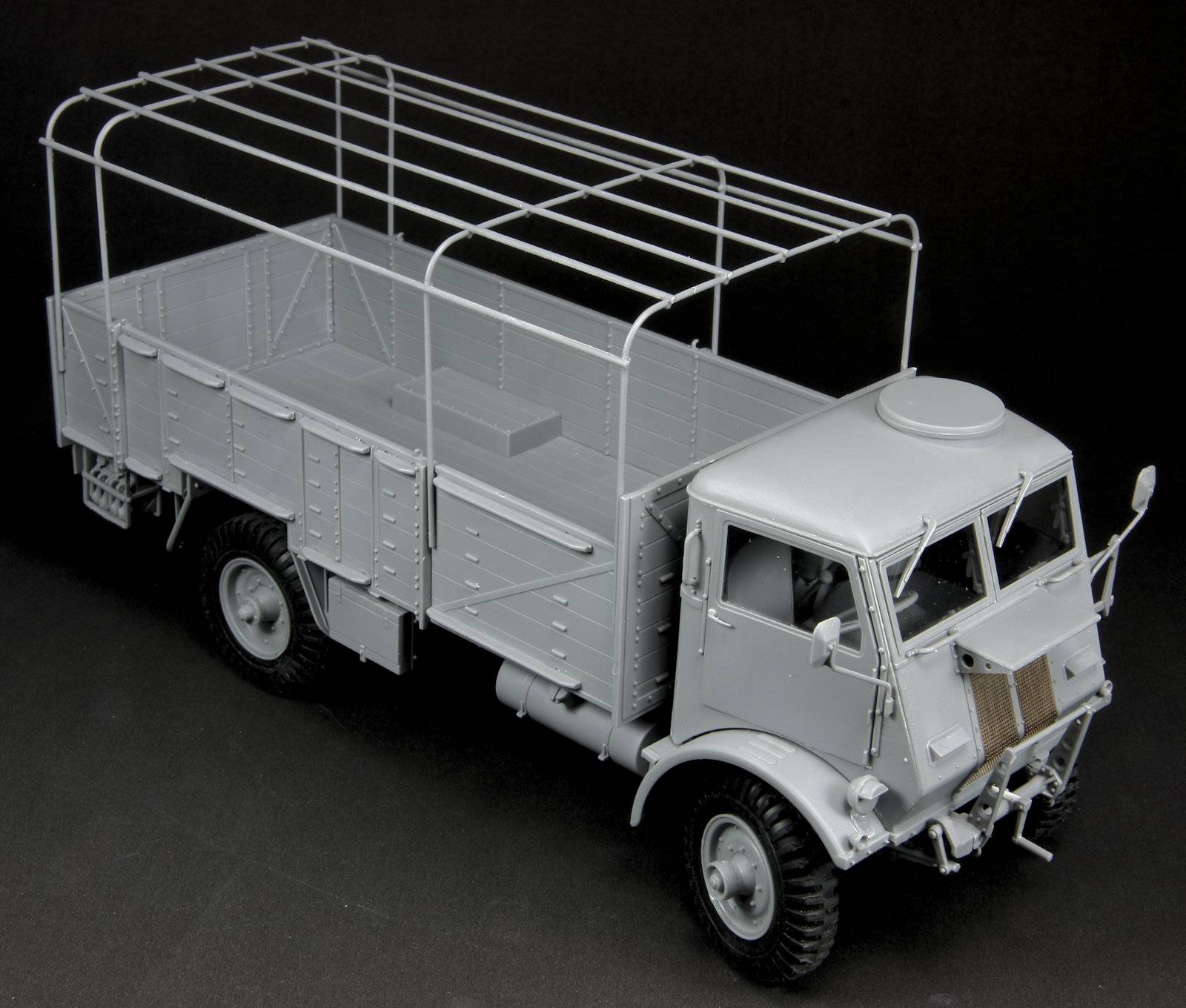 Model W.O.T. 6 WWII British Truck – Image 21