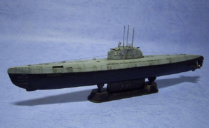 German WW II U-BOAT Typ XXI Submarine – Image 2