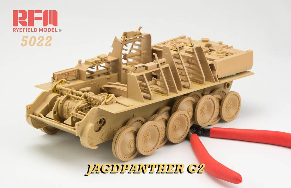 Jagdpanther G2 with full interior & workable track links – Image 4