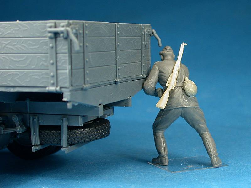 GAZ-AAA Mod. 1943. CARGO TRUCK – Image 9