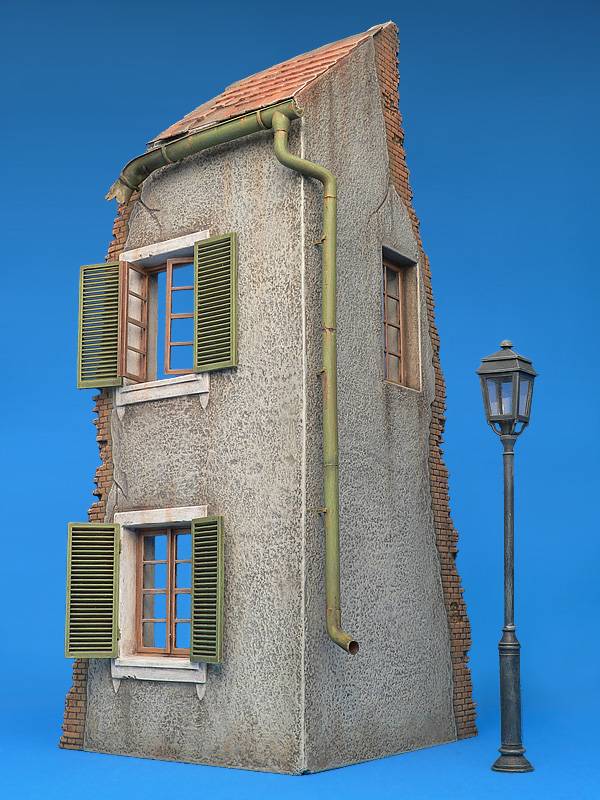 NORMANDY VILLAGE HOUSE – Image 7