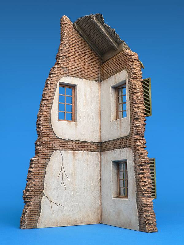 NORMANDY VILLAGE HOUSE – Image 9