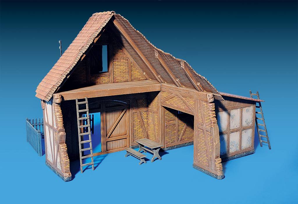 SHED WITH WOODEN FENCE – Image 7