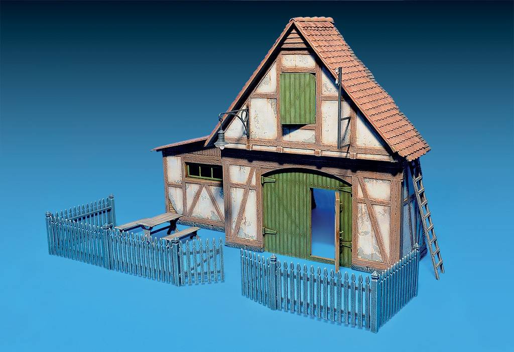 SHED WITH WOODEN FENCE – Image 6
