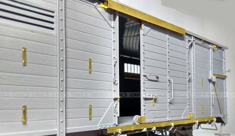 GERMAN RAILWAY COVERED G10 WAGON- RED CROSS Special Edition – Image 3