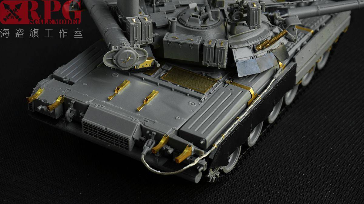 T-80U Main Battle Tank – Image 12