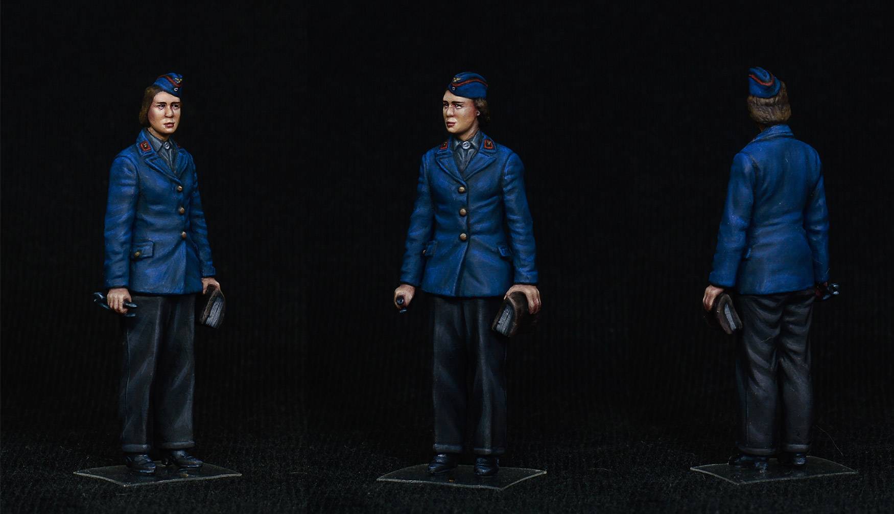 GERMAN TRAIN STATION STAFF – Image 8