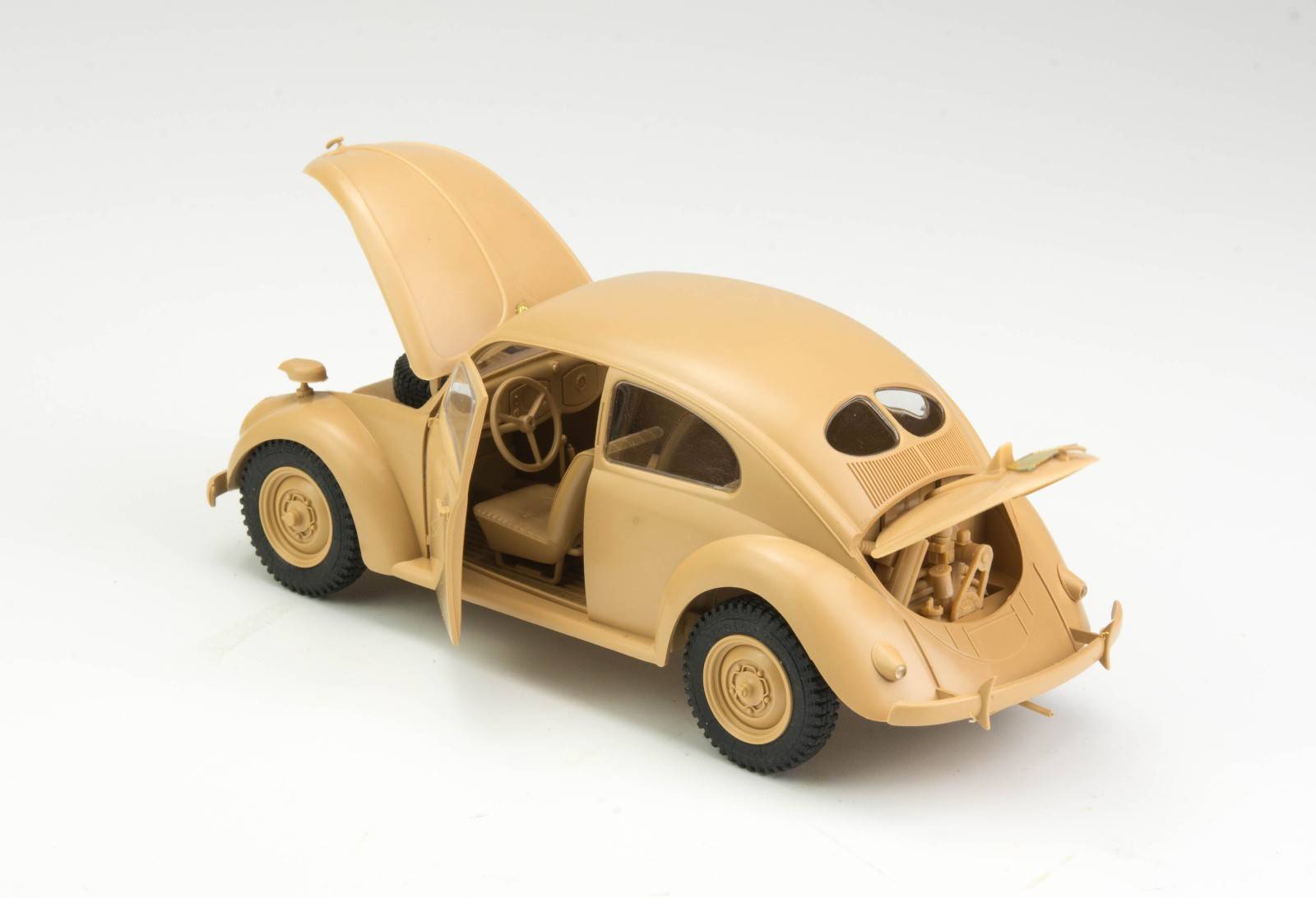 German Staff Car Type 82E – Image 8