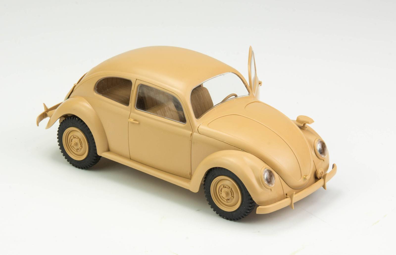 German Staff Car Type 82E – Image 9