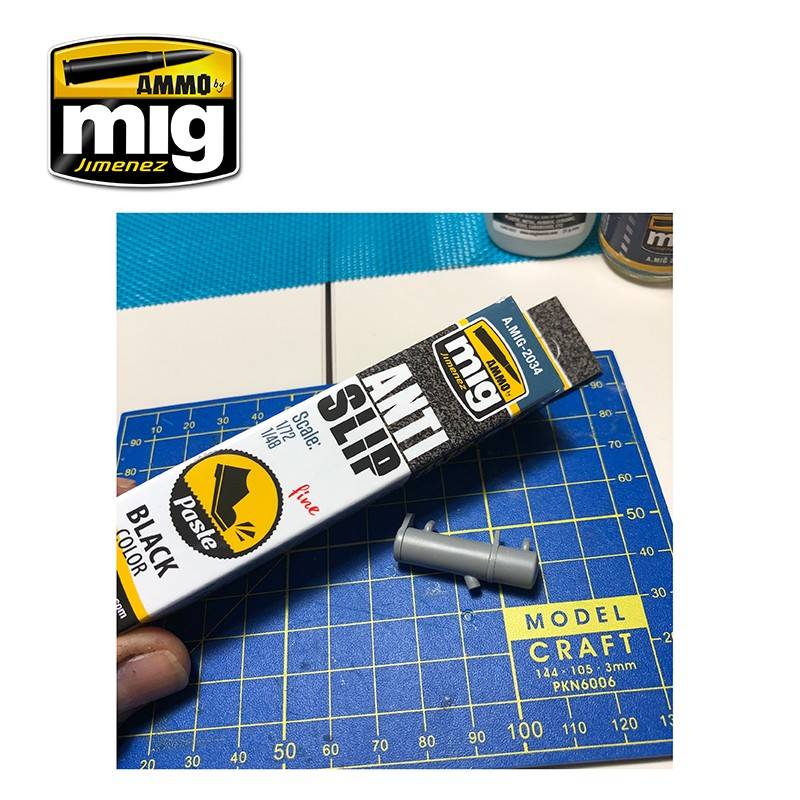 PÂTE ANTIDÉRAPANTE - COULEUR NOIRE -pour kits au 1/72e et 1/48e – Image 9