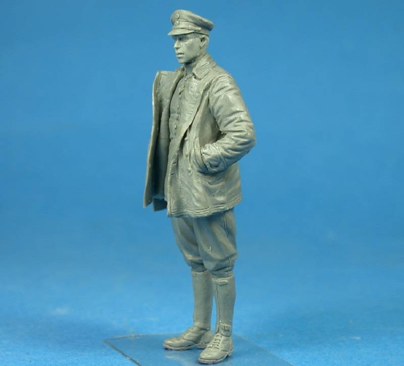 Standing German Airman – Image 3