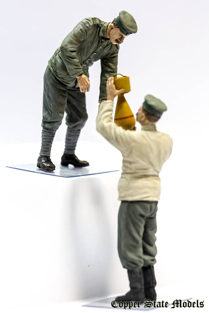 German aerodrome personnel bomb loading team – Image 4