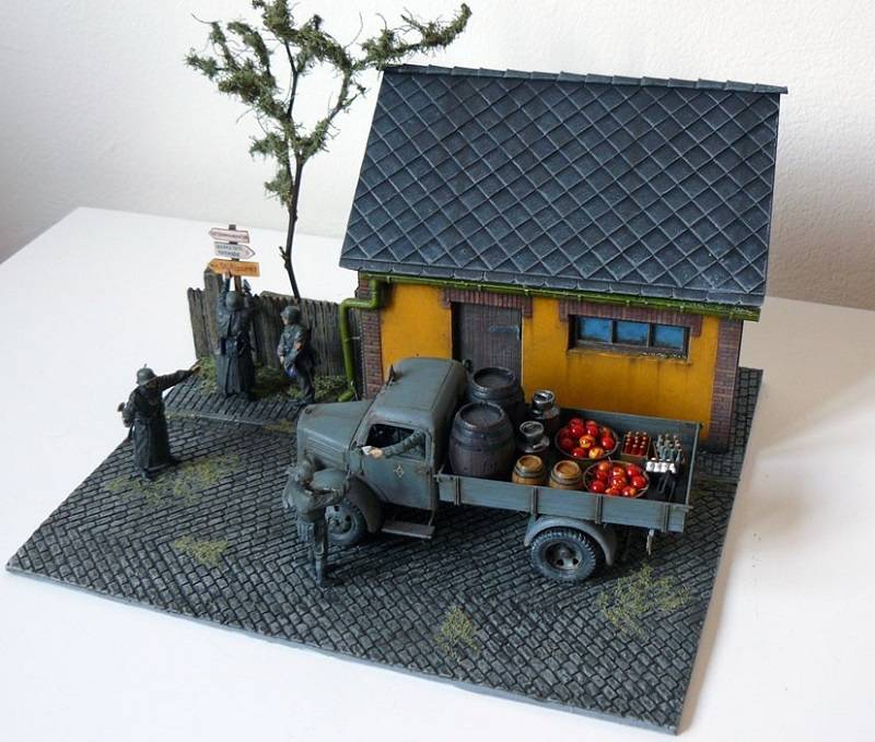 DIORAMA WITH BARN – Image 2