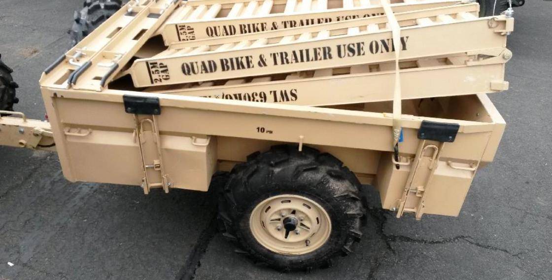 British Army ATV Quad Bike and Trailer w/Soldier – Image 11