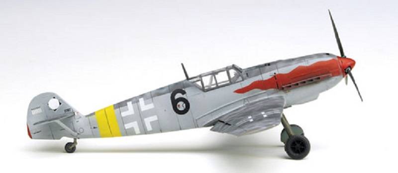 Messerschmitt BF109T-2 1/48 de ACADEMY – Image 3