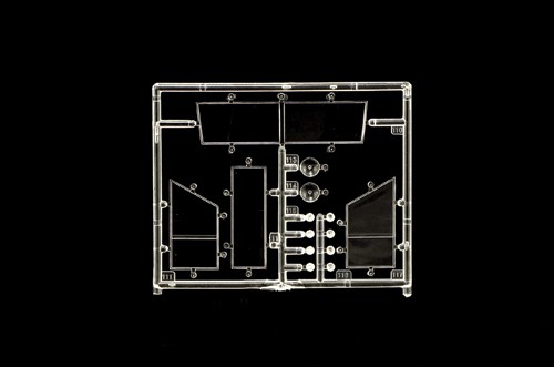 Land Rover LWB 109" FFR 1/24ème – Image 9