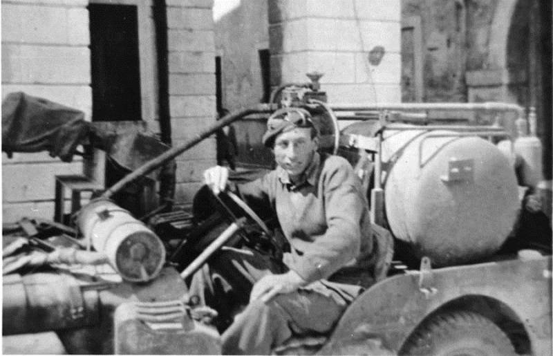 WASP Flamethrower Jeep – Image 3