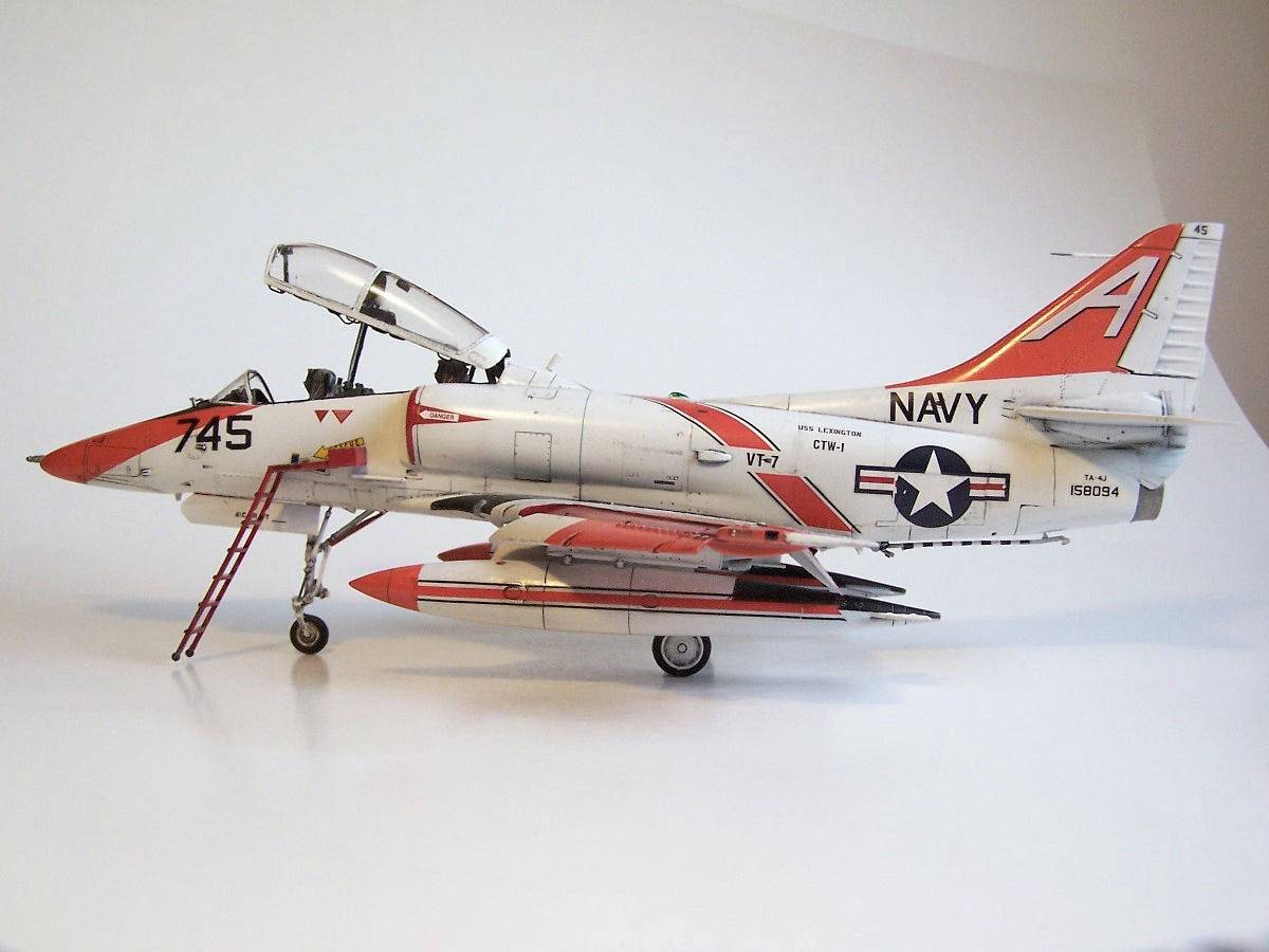 TA-4J Skyhawk – Image 13