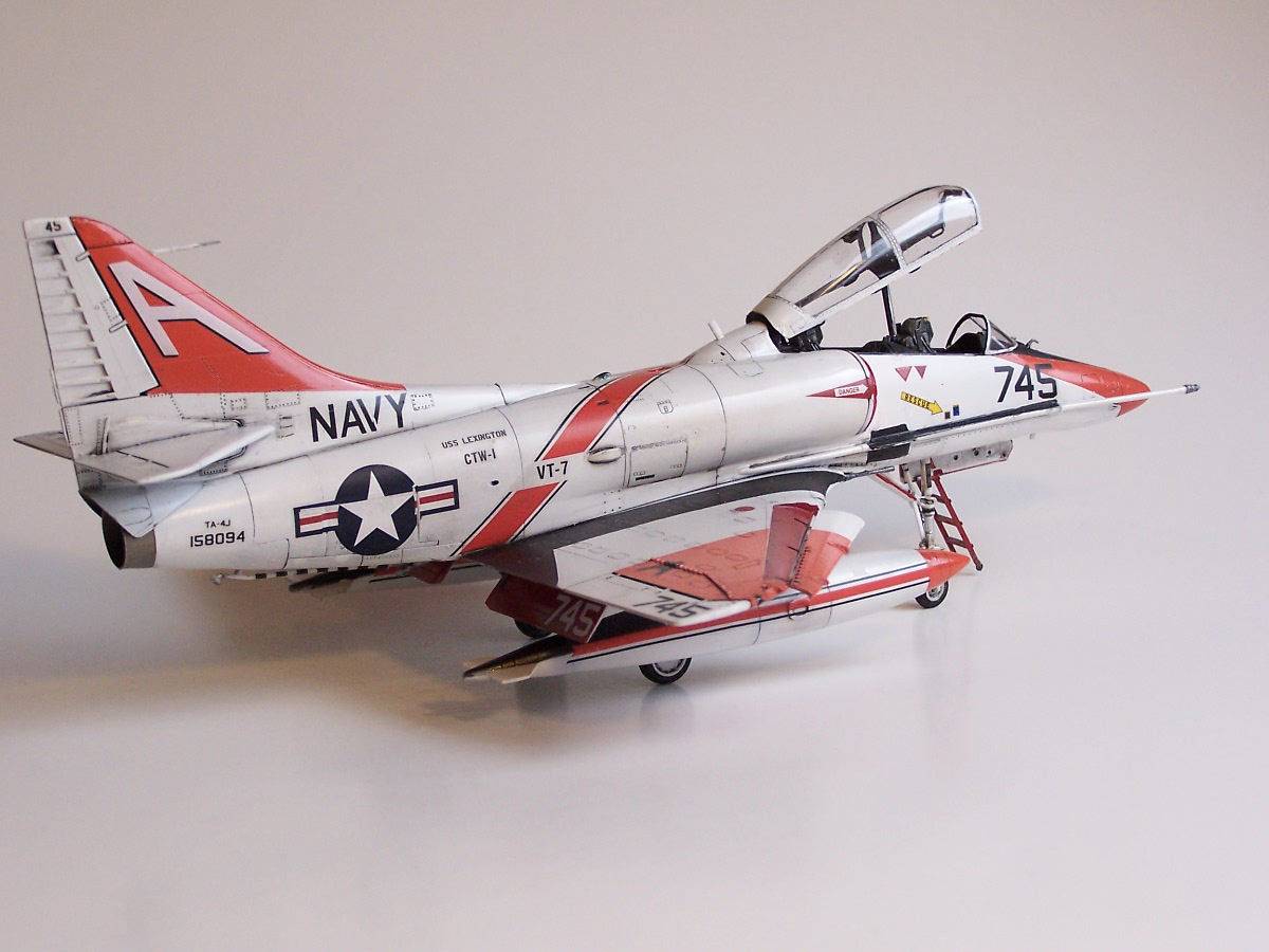TA-4J Skyhawk – Image 14