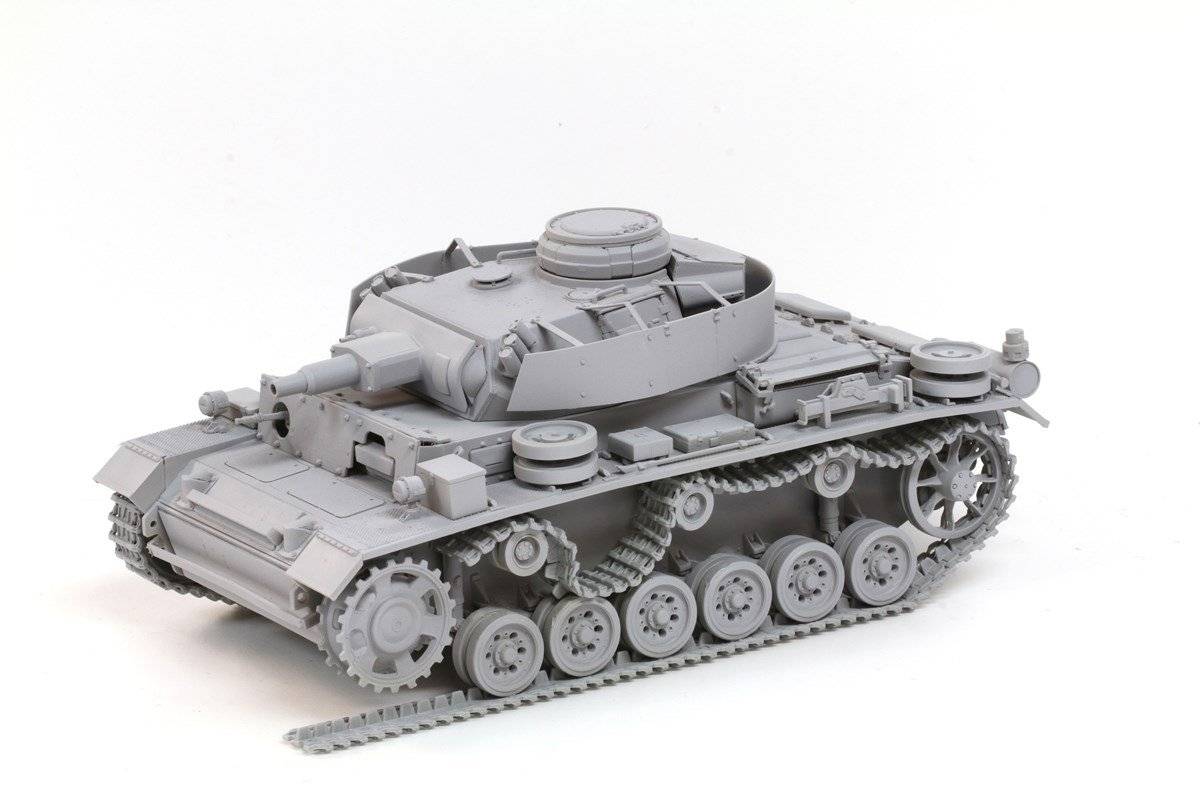 Pz.Kpfw.III Ausf.N Kursk 1943 – Image 2
