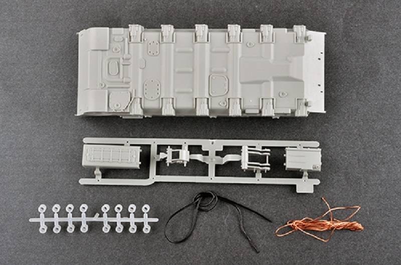 Russian BREM-1 Armoured Recovery Vehicle – Image 7