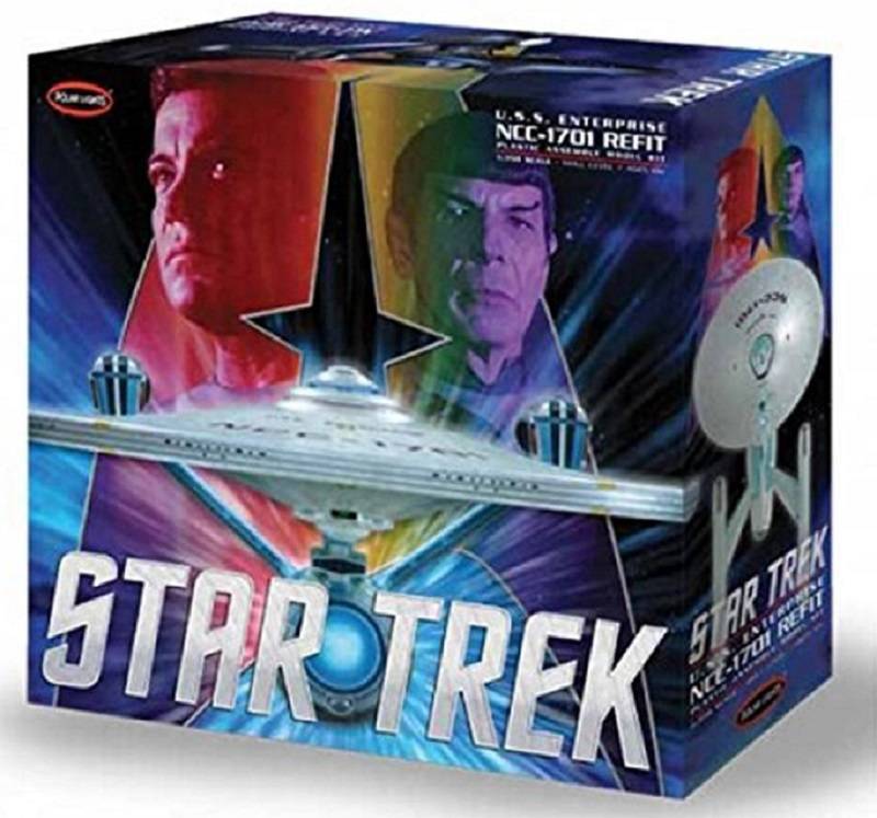 Star Trek U.S.S. Enterprise NCC-1701 Refit – Image 7