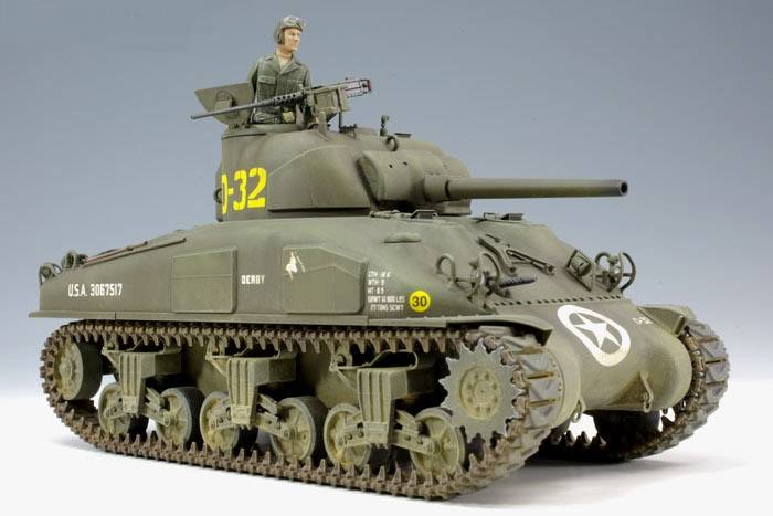 U.S. Medium Tank M4A1 Sherman (Late Production w/Hedgerow Cutter) – Image 2