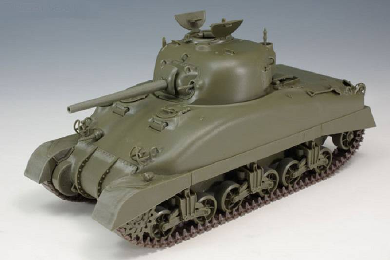 U S Medium Tank M4A1 Sherman Direct Vision Type – Image 5