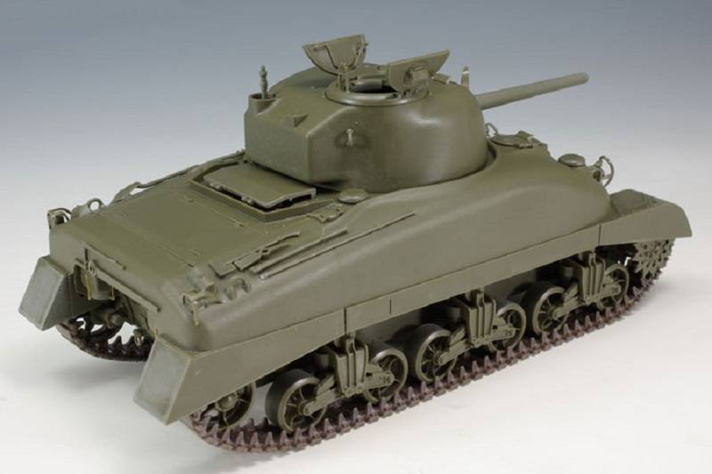 U S Medium Tank M4A1 Sherman Direct Vision Type – Image 6