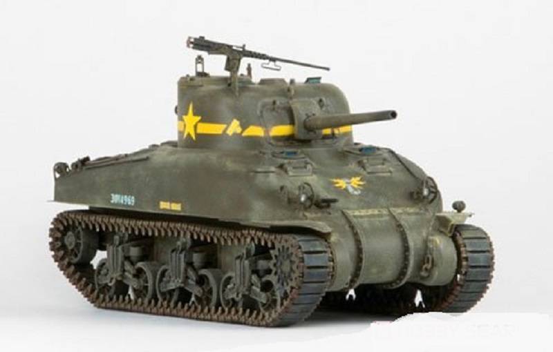 U S Medium Tank M4A1 Sherman Direct Vision Type – Image 7