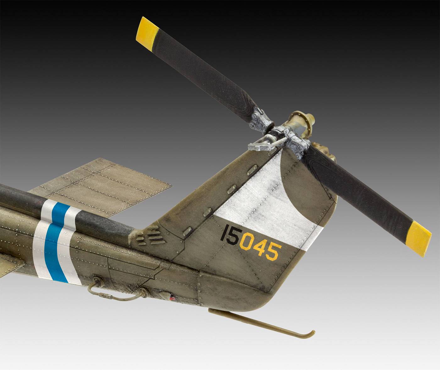 Bell UH-1C – Image 6