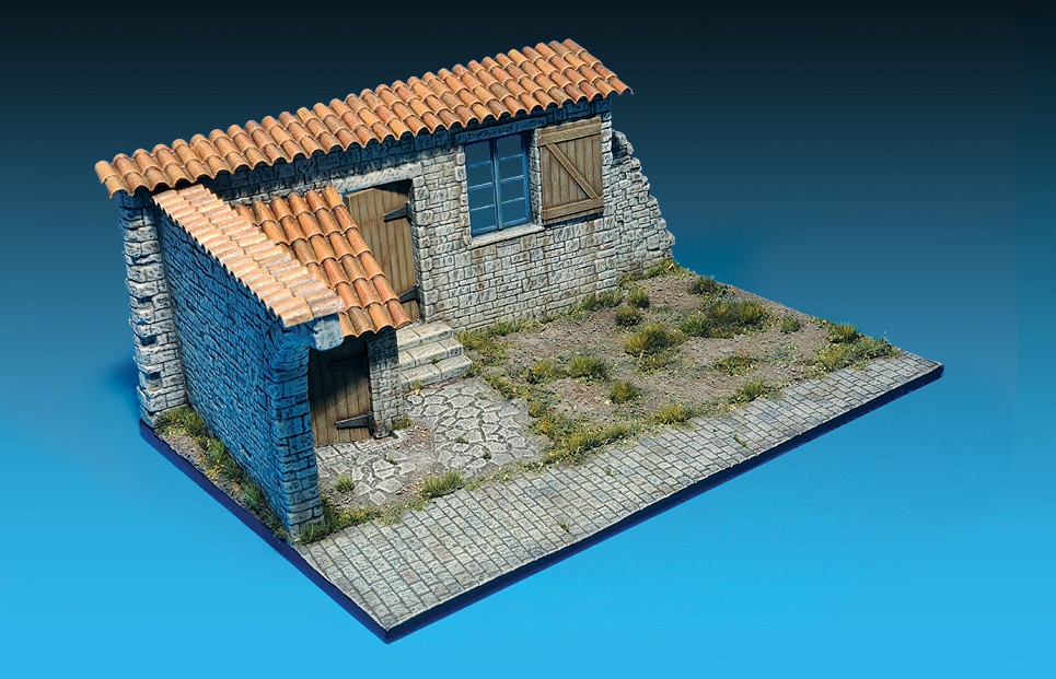 ITALIAN VILLAGE DIORAMA – Image 3