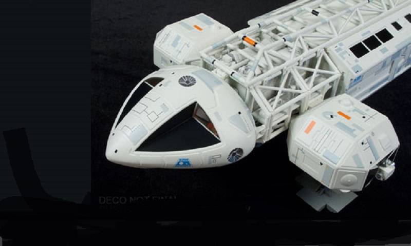 Space 1999 EAGLE II Monté et peint échelle 1/48 – Image 5