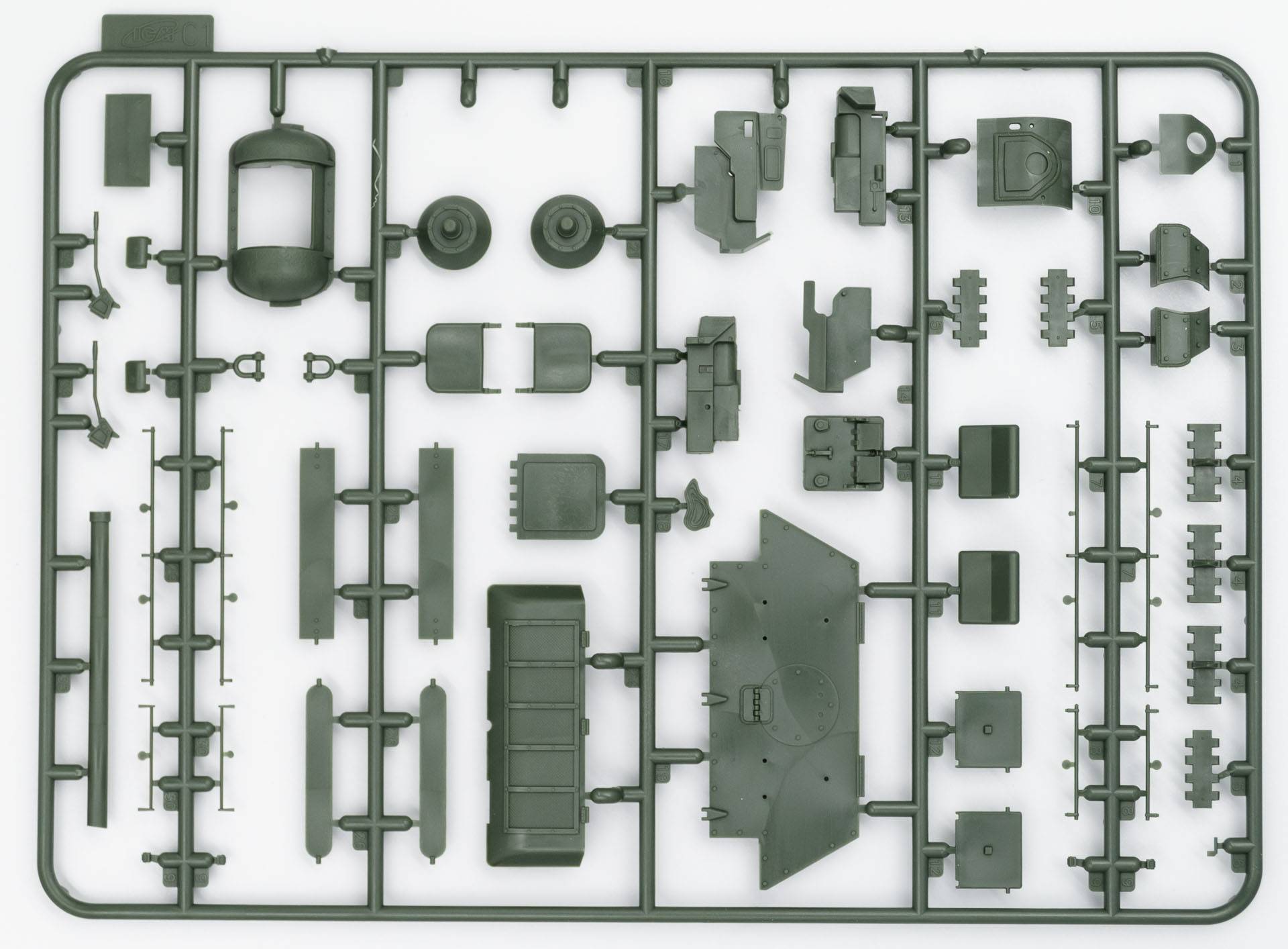 Battle of Berlin (April 1945) (T-34-85, King Tiger) – Image 11