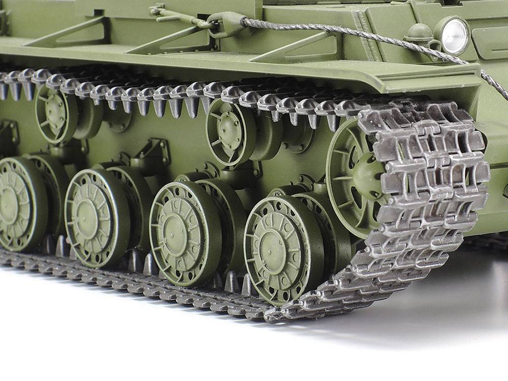 Russian Heavy Tank KV-1 Model 1941 Early Production – Image 6