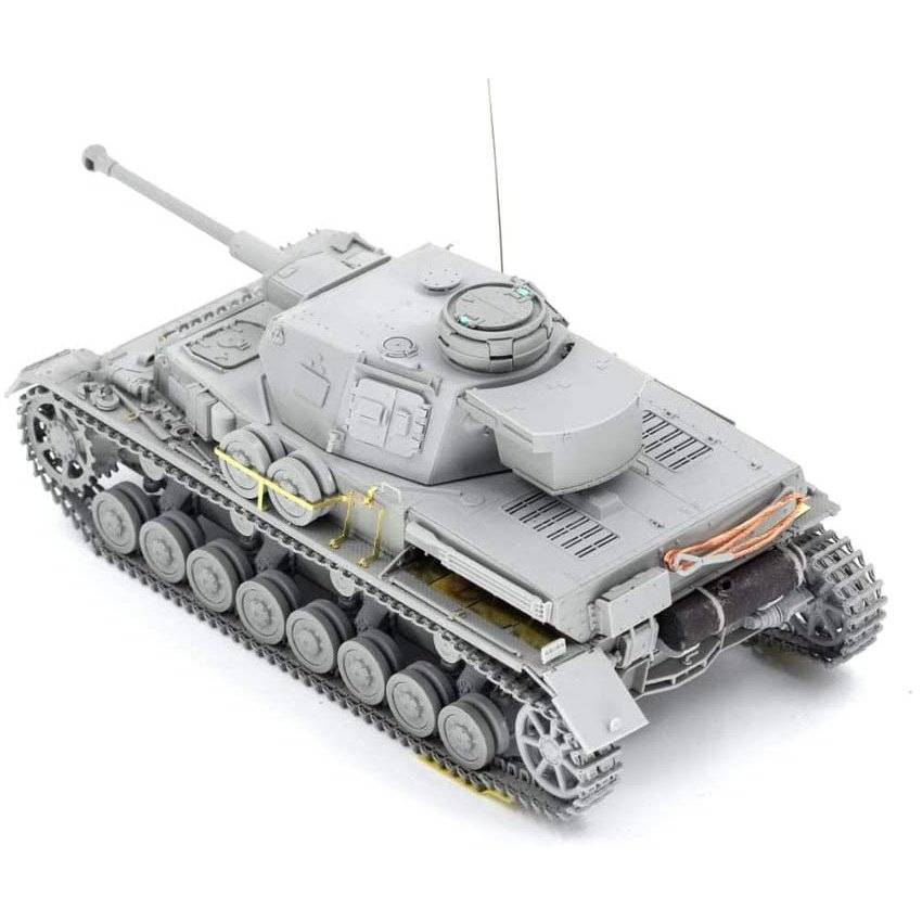 Pz.Kpfw.IV Ausf. F2 & G – Image 12