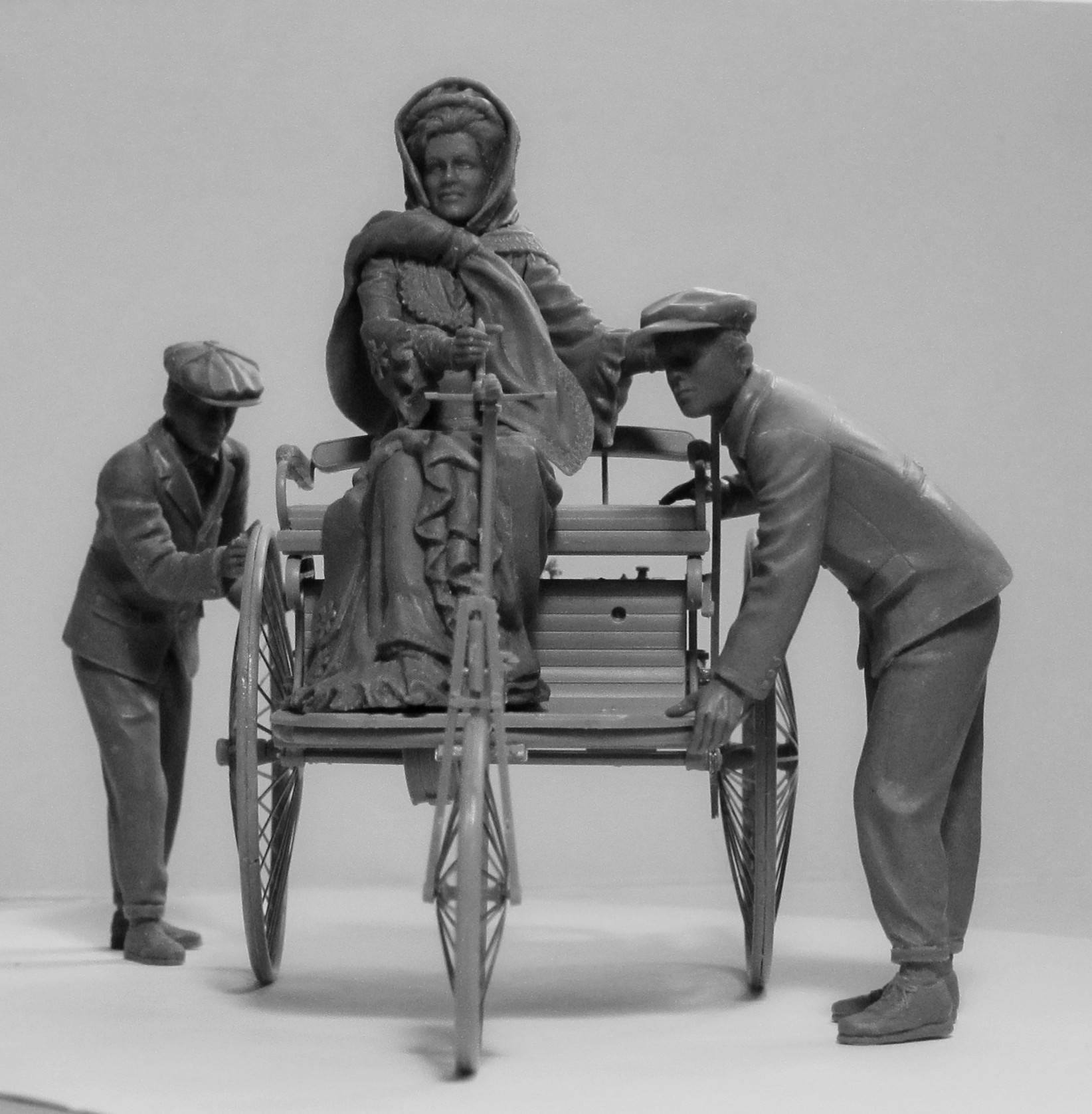 Benz Patent-Motorwagen 1886 with Mrs. Benz & Sons – Image 5
