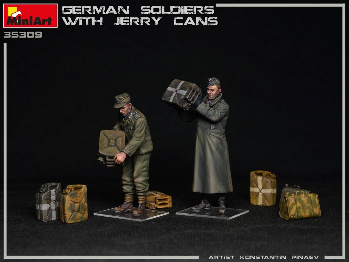 GERMAN SOLDIERS WITH JERRY CANS – Image 3
