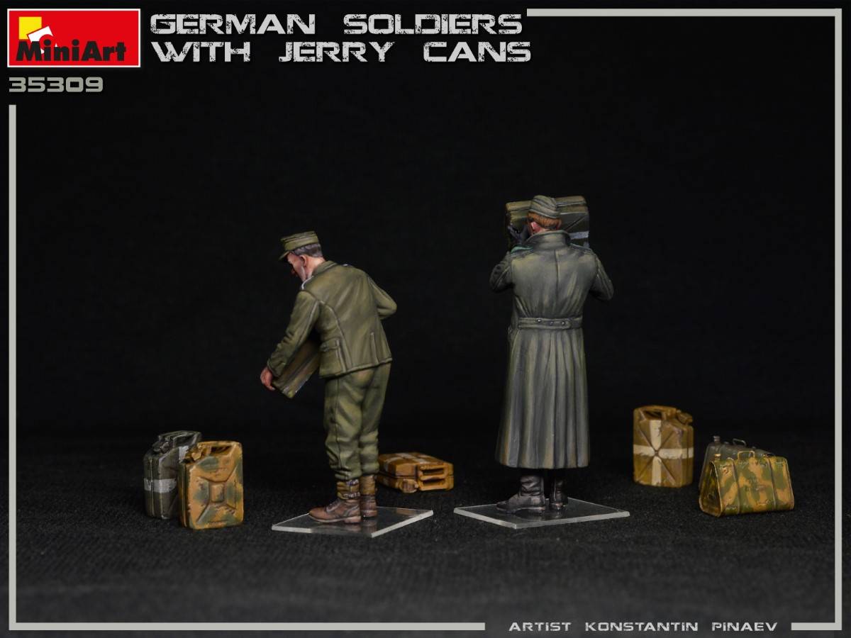 GERMAN SOLDIERS WITH JERRY CANS – Image 4